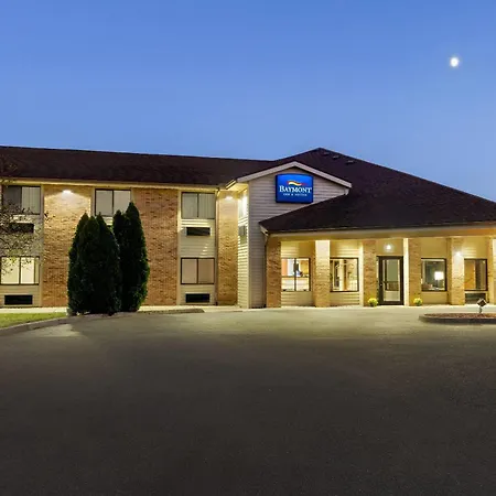 Baymont By Wyndham Monroe Hotel